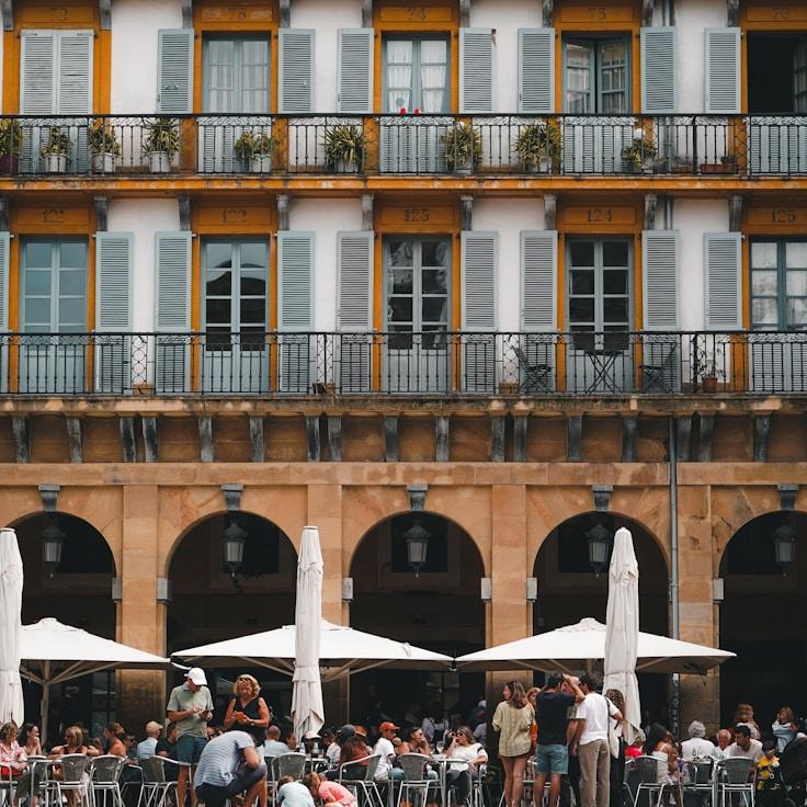 Outdoor terrace seating suitable for families in Austin
